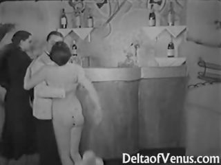 Aнтичен x номинално видео 1930s - един мъж две жени тройка - нудист бар