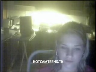 Voluttuoso bionda pollastrella chiacchierando su webcam - hotcamteens.tk