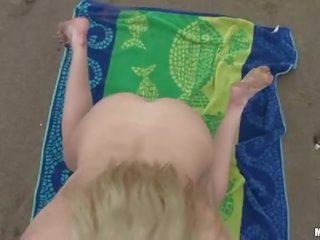 Jeanie Marie Blond Do peter Sucking At The Beach