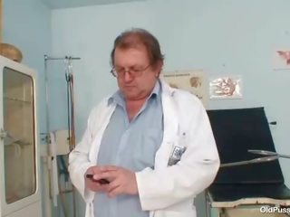 Duży cycki tłusta mama rosana ginekomastii surgeon examination