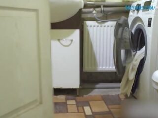 FUCKING HER ASS WHILE SHE STUCK IN WASHING MACHINE - Amateur seductress Creampie 4K