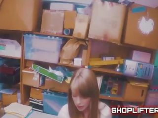 Surprising shoplifting סקרן חדר האחורי sextape