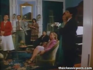 Klasik adult clip with retro ladies