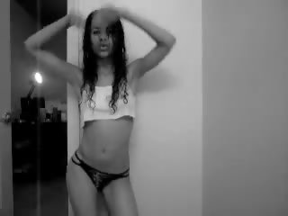 Latina does a lascivious attractive dance video